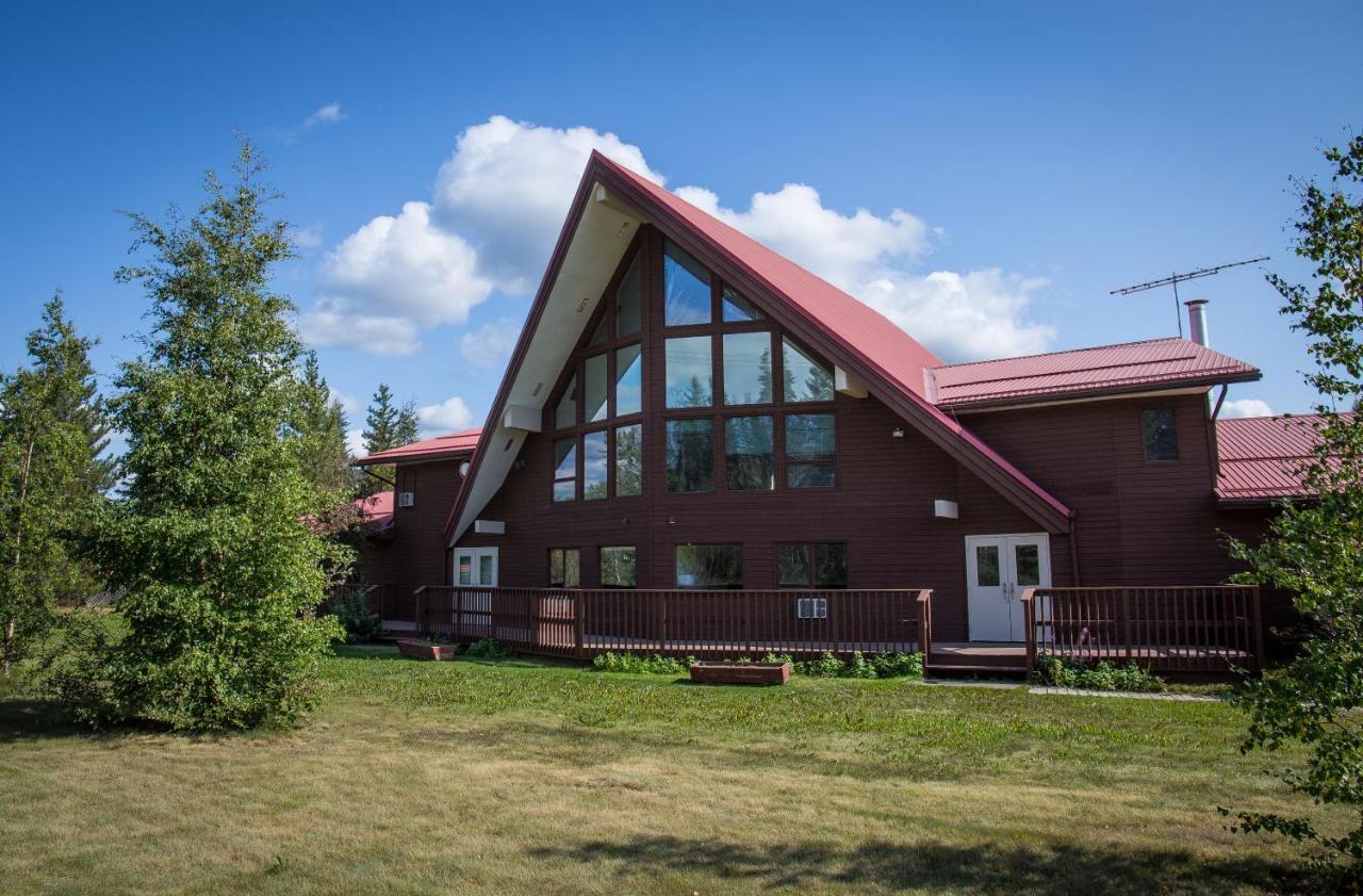 Bedrock Motel Mayo Landing Екстериор снимка