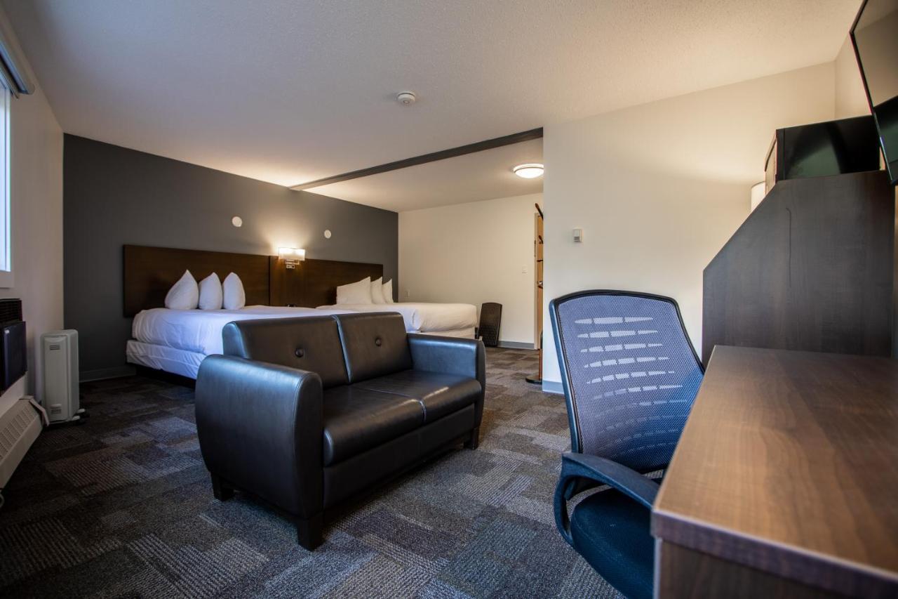 Bedrock Motel Mayo Landing Екстериор снимка